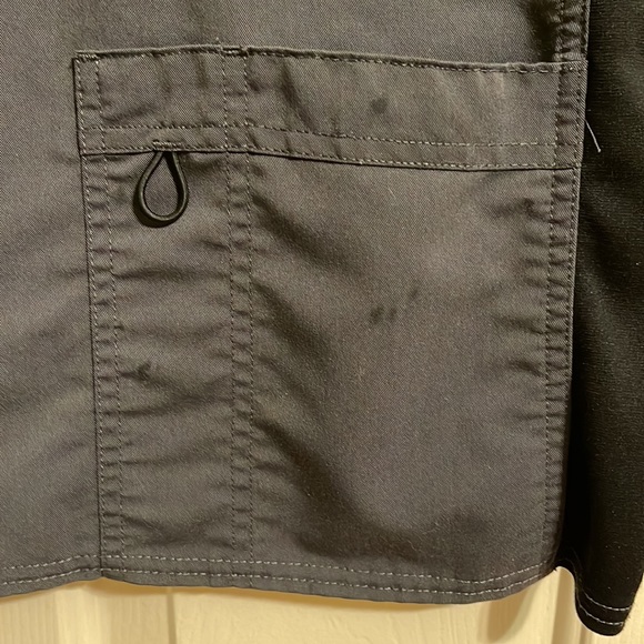 ScrubStar V Neck Scrubs Top Size Medium - Picture 4 of 5